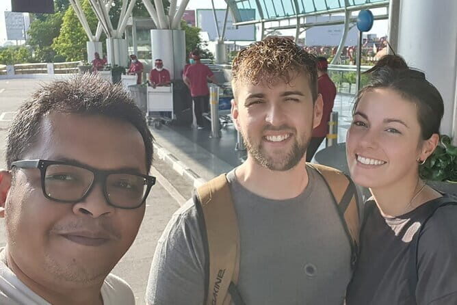 Airport Transfer Check in OR Check out Seminyak Area - Waiting time that saves your trip