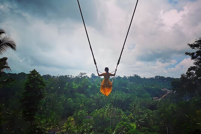 Amazing Bali Swing Experience with Ubud Full Day Tour - Ubud Palace and the Art Market: culture without the maze