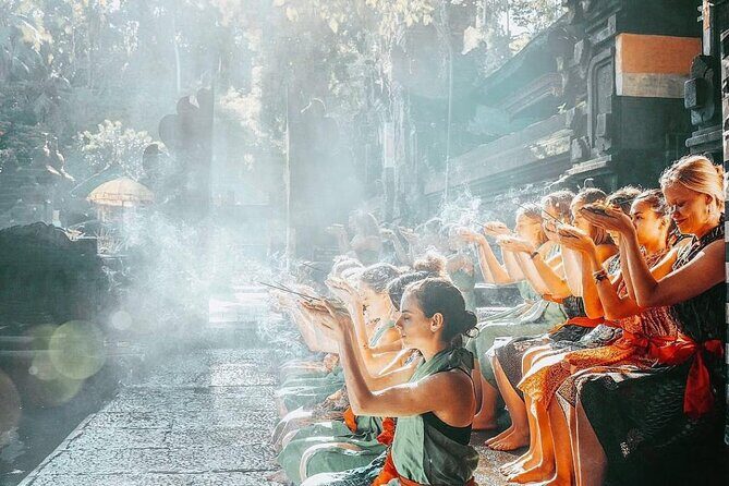 Bali Flower Bath, Massage & Tirta Empul Experience (Private & All-Inclusive) - Ubud market, Ubud, and Campuhan Ridge Walk: nice to see, not the main event