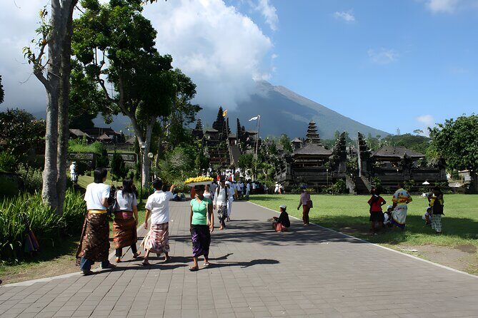 Bali Full Day Temple Tour - Private Sightseeing Trip - Stop 4: Gunung Kawi Sebatu and the Stairs Into the Valley