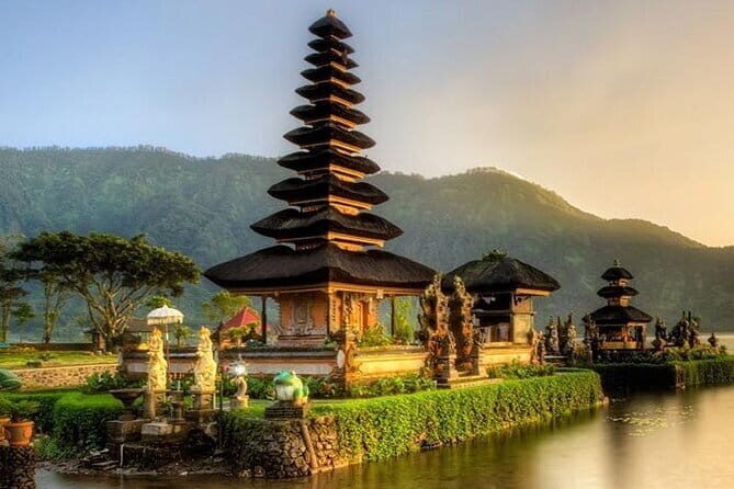 Bali Lempuyang Temple with Blue Lagoon Snorkeling - Should you book Bali Lempuyang Temple with Blue Lagoon Snorkeling?