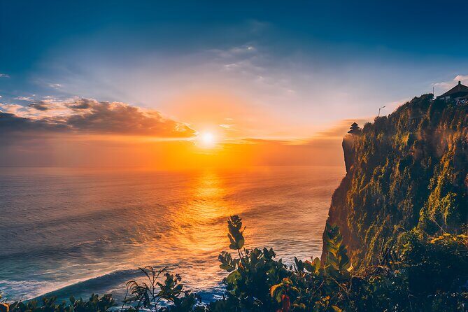 Bali Water Sports and Uluwatu Tour Packages - Nusa Dua water sports: jet ski, banana boat, parasailing without the haggle