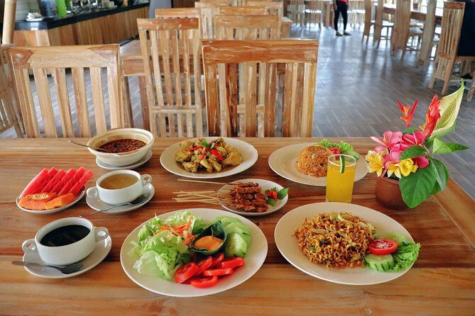Bali White Water Rafting Ubud Ayung river rafting - Lunch, showers, and the little comfort wins