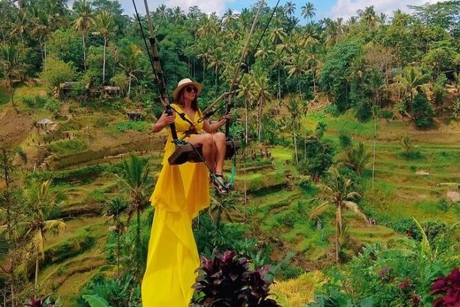 Best of Bali Jungle Swing with Ubud Sightseeing Tour - Sacred Monkey Forest Sanctuary: Temple Jungle Time