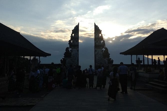Full Day Car Charter - Stop Selection: Temples, Peninsulas, Culture, and Beach Time