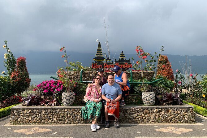 Full Day Tour Bedugul Sightseeing and Tanah Lot Temple - Stop 5: Tanah Lot Temple and the Sunset Finish