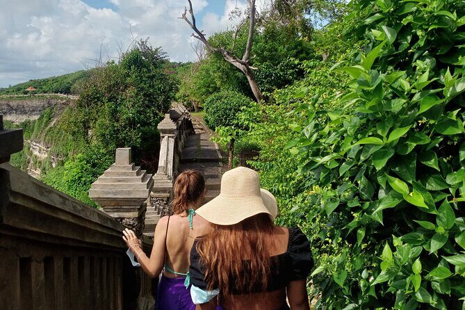 Half Day Uluwatu Temple And Kecak Dance Private Guided Tour - Comfort and Small Extras That Add Up (Wi-Fi, Private Group, Clean Transport)