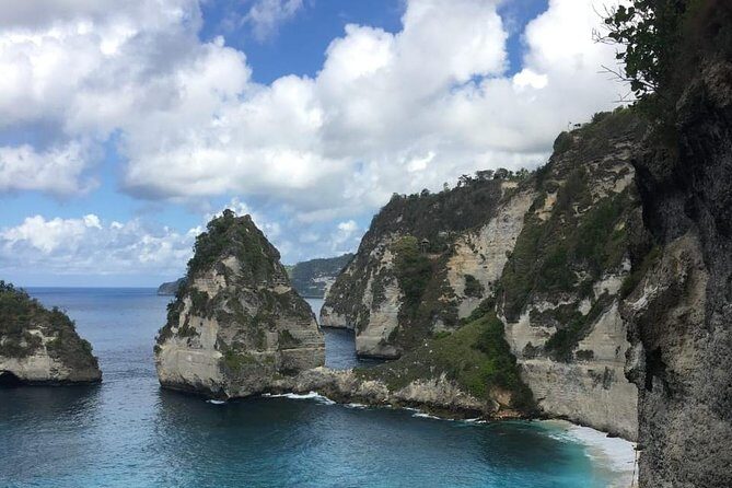 Nusa Penida Tour - Stop 2: Pasih Uug (Broken Beach) and the archway effect