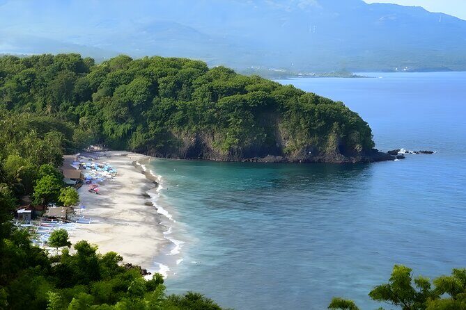 Private Full-Day Tour: The Gate of Heaven and East Bali Trip - Lunch, weather, and small details that prevent day-trip headaches