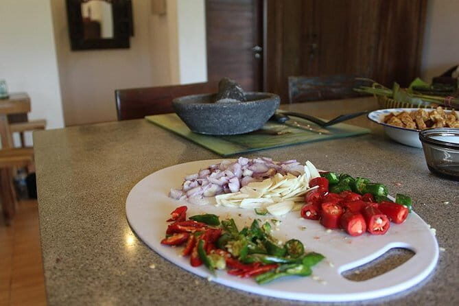 Private Javanese Cooking Class with Dotty in Tumbak Bayuh, Canggu - Meeting Dotty at her home, not in a scripted classroom