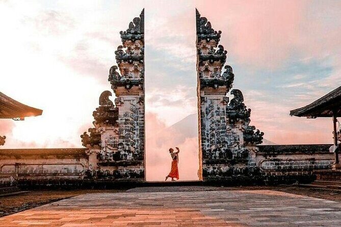 Private Tour Bali: Lempuyang Temple / Gate of Heaven, tirtagangga, waterfall. - Lempuyang Temple and Gate of Heaven Sunset Notes