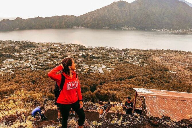 Sharing Mount Batur Sunrise Trekking And Natural Hot Spring - The early-morning schedule that keeps you on track