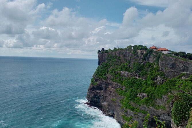 Tanah Lot and Uluwatu Temple Private Guided Tour - Price and Logistics: Why This Can Be a Good Deal, and Where Costs Show Up