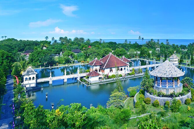 The Gates of Heaven Bali Tour : Bali Instagrammable Trip - Ujung Water Palace (Taman Ujung Sukasada): the sister site feel